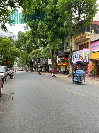 Cho thuê nhà Mặt phố Ngọc Lâm, vỉa hè, kinh doanh, 35 m2.