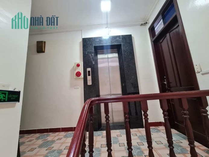 CẦN BÁN GẤP KHÁCH SẠN - 18 PHÒNG DOANH THU 200 TRIỆU/THÁNG NGAY CHÂN CẦU CHƯƠNG DƯƠNG BÃI ĐẬU XE
