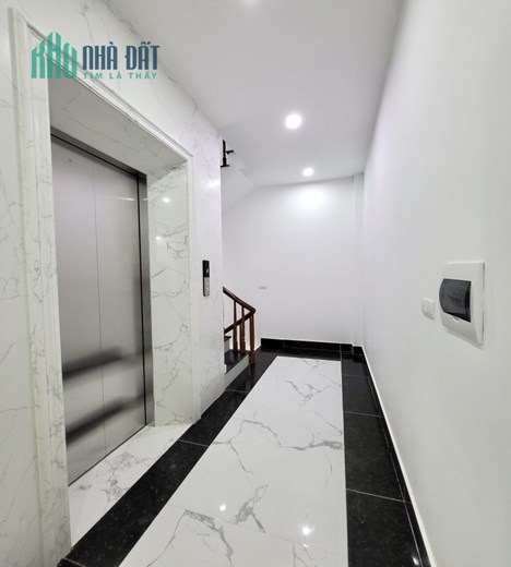 Bán Nhà Tân Mai, đường 7m, thang máy, gara ô tô, 50m x 5 tầng, 8.1 tỷ