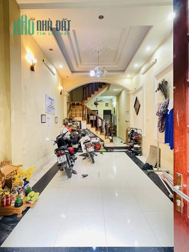 70m Mặt Tiền 4m Nhỉnh 11 Tỷ Phố Phạm Tuấn Tài Cầu Giấy. Nhà Phân Lô Ô Tô Tránh. Khu Vực Dân Trí
