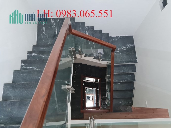 BÁN NHÀ NGÔ GIA TỰ - LONG BIÊN - NGÕ XE TẢI, GARA OTO GẦN BIGC, HỢP KINH DOANH, VĂN PHÒNG. Ở SƯỚNG