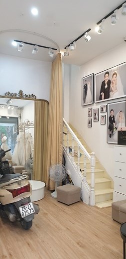 Chính chủ cho thuê cửa hàng tầng 1 địa chỉ: 47 Nguyễn Bỉnh Khiêm, quận Hai Bà Trưng , Hà Nội.