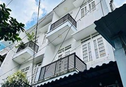 Nhà giá Ngộp đây khách ới