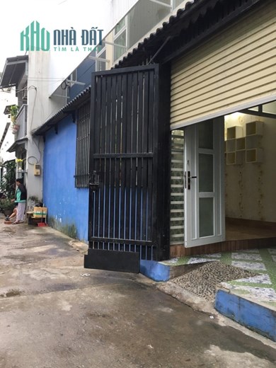 Bán Nhà Đối diện VinCom Thủ Đức, Linh Chiểu 37m2, 2 Tầng, hoàn công đủ chỉ nhĩnh 3 tỷ