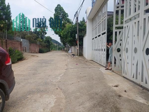 BÁN ĐẤT CÓ NHÀ XƯỞNG RỘNG 1960M2 THÔN ĐỒNG CHẰM, ĐÔNG XUÂN, QUỐC OAI