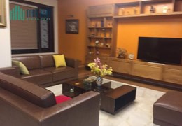 Bán nhà mặt phố Thành Công, Ba Đình 65m, 4 tầng, mt 4.6m. Giá: 25 tỷ