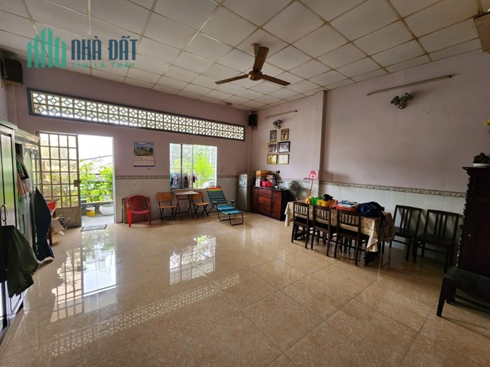 BÁN NHÀ KDC - RỘNG GẦN 7M - 3 TẦNG - 5PN - HXT - HIỆP BÌNH PHƯỚC - HƠN 5 TỶ