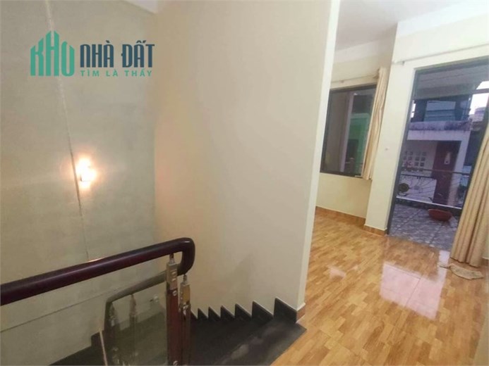 Chỉ 4.4 tỷ Hẻm xe hơi  48m2 4 tầng BTCT Sân Thượng 4PN Lớn, Chiến Lược, Bình Trị Đông, Quận Bình