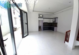Nhà Hơn  1 tỷ , tại Đa Phúc Dương Kinh . Độc Lập