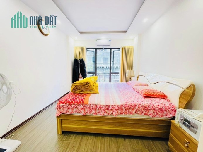 Bán nhà riêng quận Đống Đa phố Phương Mai 46m 4 tầng 4 ngủ nhà đẹp ở ngay nhỉnh 5 tỷ lh 0817606560