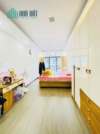 Bán nhà riêng phố Phương Mai Đống Đa 46m 4 tầng 4 ngủ nhà đẹp ở ngay nhỉnh 5 tỷ lh 0975124520