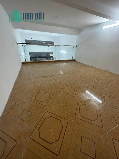 Siêu Hiếm Q3, HXH Lê Văn Sỹ, 2 mặt hẻm trước sau, 42m2, 5 tầng chỉ 6.5 tỷ