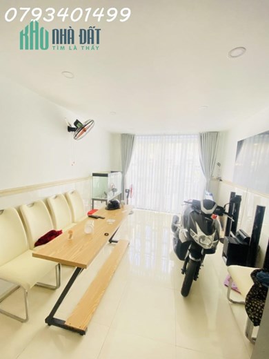 Hàng Hiếm Chủ Ngộp Giảm Sâu Hơn 400tr Nhà Đường Thạnh Xuân 13 Đối Diện Khu Căn Hộ Picity ..

Chỉ 1