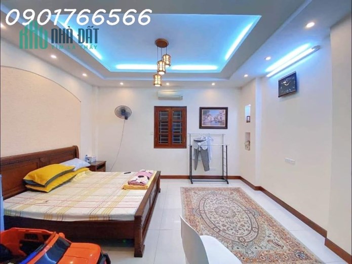 Siêu Phẩm Phân Lô Tây Hồ, Phố Xuân La, 81m x 4t, Giá hơn 20 tỷ.