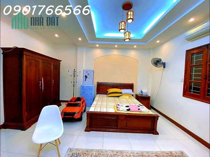 Siêu Phẩm Phân Lô Tây Hồ, Phố Xuân La, 81m x 4t, Giá hơn 20 tỷ.