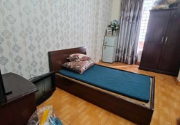 Cho thuê nhà nguyên căn, hộ gia đình, KDO, 50m2, 4T, 4N, đủ công năng, Lạc Long Quân.