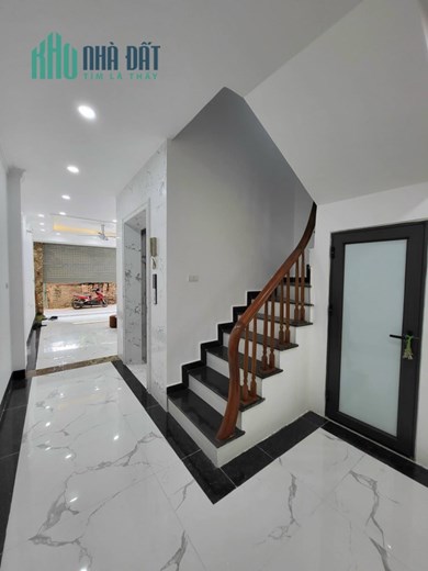 NHÀ MỚI - MẶT ĐƯỜNG RỘNG - ÔTÔ VÀO NHÀ - VỈA HÈ CỰC RỘNG -  THANG MÁY - KINH DOANH SIÊU ĐỈNH -