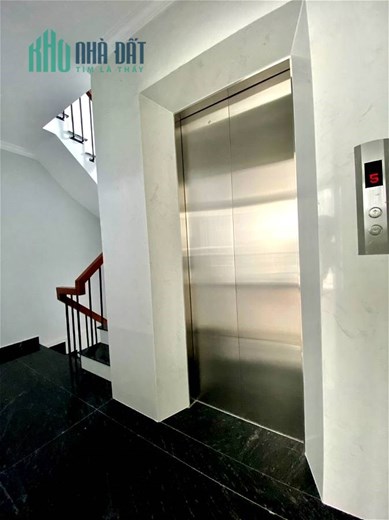 Bán nhà Bồ Đề 40m2 x 7 tầng, thang máy, ngõ thông, oto tránh hơn 7 tỷ