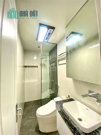 Bán nhà Bồ Đề 40m2 x 7 tầng, thang máy, ngõ thông, oto tránh hơn 7 tỷ