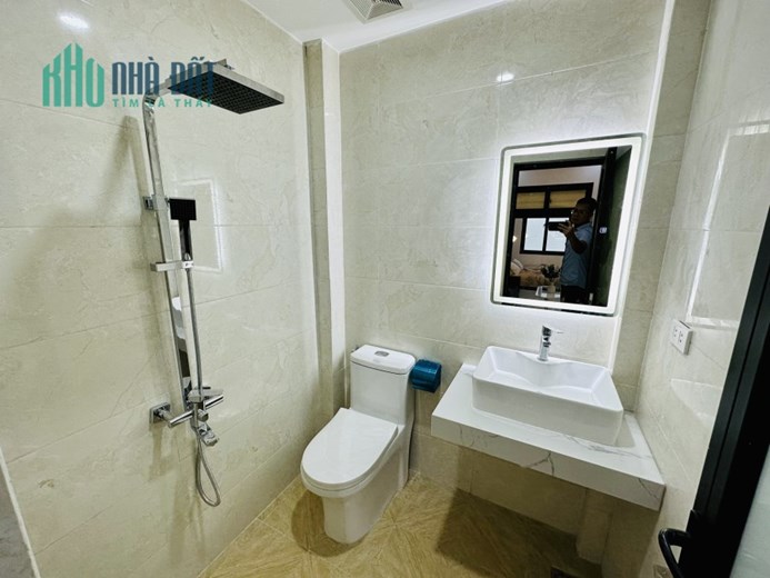 TÒA CCMN Q.BA ĐÌNH - LÔ GÓC VIEW HỒ DT150m2X8 GIÁ 28 TỶ - DÒNG TIỀN ỔN 2,2TỶ/NĂM