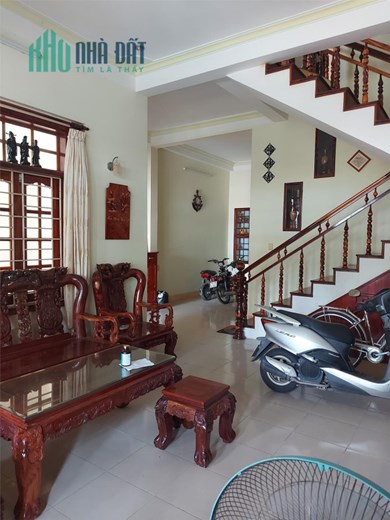GIÁ CỰC SỐC!! Nhà Lầu Mặt Tiền - Vị Trí Đẹp - Mong Gặp Khách Thiện Chí Trao Quyền Sở Hữu