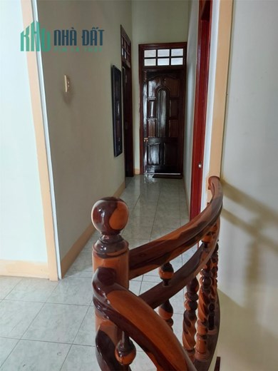 GIÁ CỰC SỐC!! Nhà Lầu Mặt Tiền - Vị Trí Đẹp - Mong Gặp Khách Thiện Chí Trao Quyền Sở Hữu