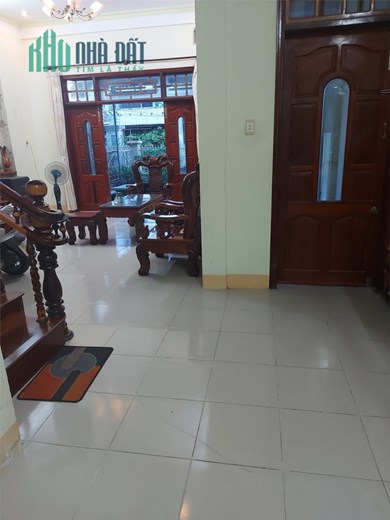 GIÁ CỰC SỐC!! Nhà Lầu Mặt Tiền - Vị Trí Đẹp - Mong Gặp Khách Thiện Chí Trao Quyền Sở Hữu