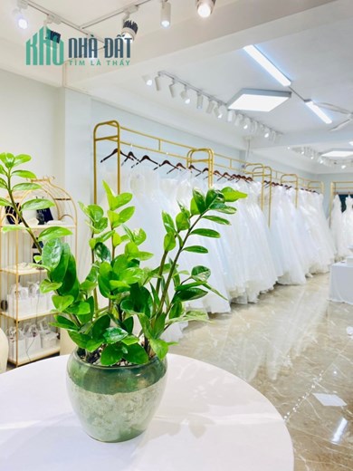 SANG NHƯỢNG THƯƠNG HIỆU VÁY CƯỚI TẠI THANH XUÂN, HÀ NỘI