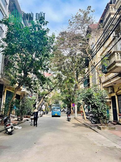 BÁN KHÁCH SẠN ĐẦM TRẤU HAI BÀ TRƯNG 410M2, 10T, 60 PHÒNG, DÒNG TIỀN 14 TỶ.NĂM,55,6 TỶ.