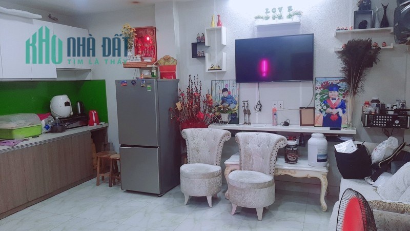 Chỉ 3,5 tỷ, nhà đẹp giá tốt TT Quận 10, 43m2 ngang 4.7m, tặng nội thất