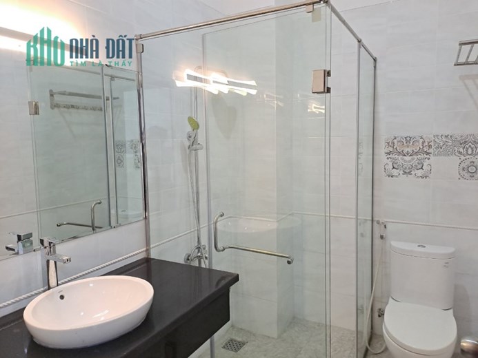 Cho thuê căn hộ mini có ban công đường Hoàng Văn Thụ, Phú Nhuận - Chỉ 8tr