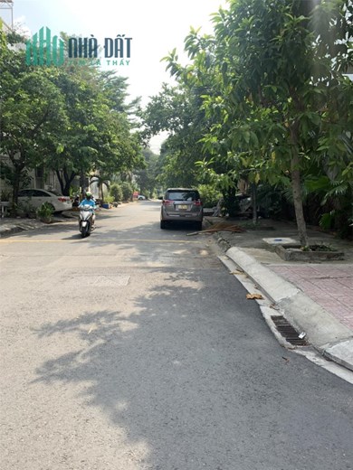 NGAY SÁT QUỐC LỘ 13, NHÀ RỘNG RÃI 120M2, HXH, SÂN VƯỜN THOÁNG MÁT, GIÁ BỔ RẺ 5X TỶ