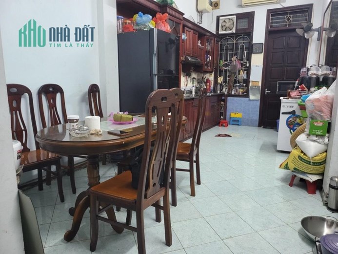 Chính Chủ Cần Bán Nhà 3 Tầng Khu Ngã 5 Ô Chợ Dừa – Giá Đầu Tư