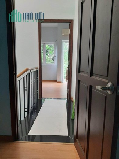 CHỈ HƠN 4 TỶ Sở Hữu Ngay Căn Nhà 2 Tầng Mới Đẹp NGAY HẺM XE HƠI QUỐC LỘ 1K