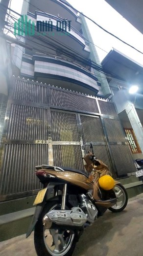 Bán nhà 4 tầng BTCT Phan Xích Long Quận 11 40m2 hẻm ba gác chỉ 8 tỷ thương lượng