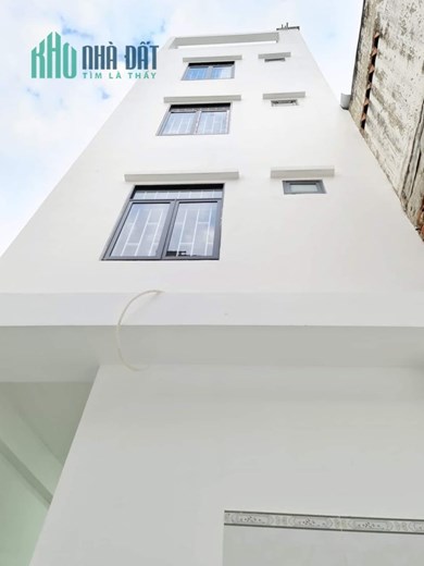 TRUNG TÂM QUẬN 6 - HẺM XE HƠI THÔNG  - CHO THUÊ FULL THU NHẬP 50 TRIỆU/ THÁNG.