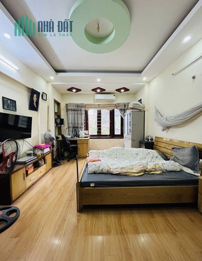 NHÀ ĐẸP VIEW HỒ, PHỐ TRUNG KÍNH -  NGÕ THÔNG THOÁNG RỘNG RÃI, AN SINH ĐỈNH - 6T x 38m2, NHỈNH 5 TỶ