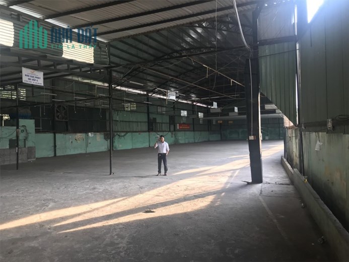 Cho thuê xưởng MT 185 Nguyễn Oanh, P17, Gò Vấp. dtkv 1.500m2