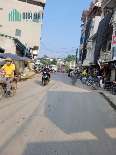 Cần Bán Gấp Lô Đất 80m Sát Thị Trấn Chúc Sơn Đường Thông Ô Tô Kinh Doanh 1.8 Tỷ
