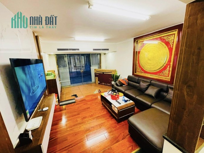 SIÊU HOT - SIÊU HIẾM - PHÂN KHÚC RẤT HIẾM NHÀ BÁN. Phân lô Trần Quang Diệu, Đống Đa. Diện tích: