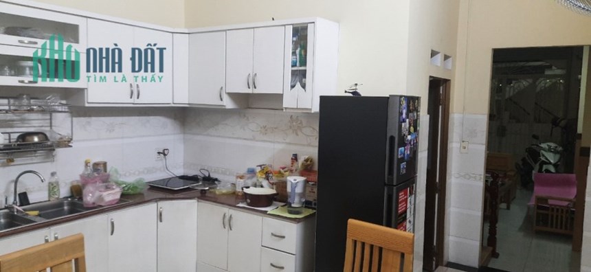 Nhà mặt tiền đường 109 phước long B, diện tích 47m nhà 3 lầu