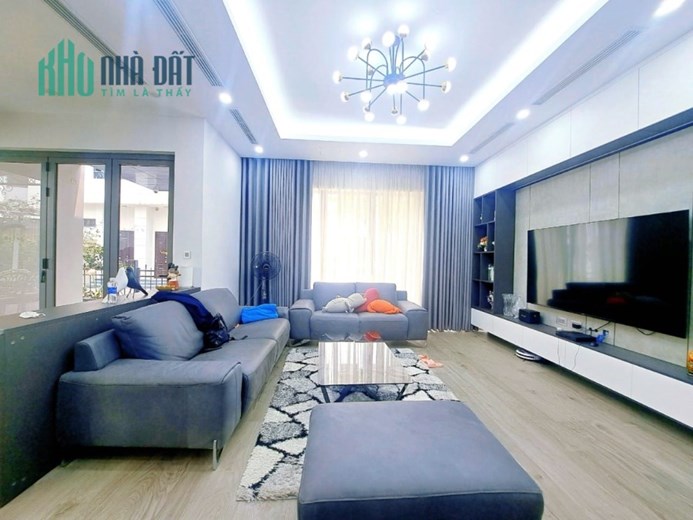 ⚜️ Bán Biệt Thự Phố Mới Nguyễn Xiển, Hoàng Mai 255m2 4T MT 13m, Chỉ 65 Tỷ ⚜️