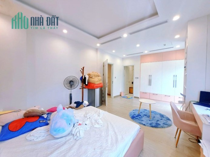 ⚜️ Bán Biệt Thự Phố Mới Nguyễn Xiển, Hoàng Mai 255m2 4T MT 13m, Chỉ 65 Tỷ ⚜️