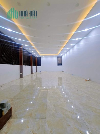 ⚜️ Bán Tòa Nhà Văn Phòng Mặt Phố Âu Cơ, Tây Hồ, 130m2 , 7T MT 6m, Chỉ 52 Tỷ ⚜️