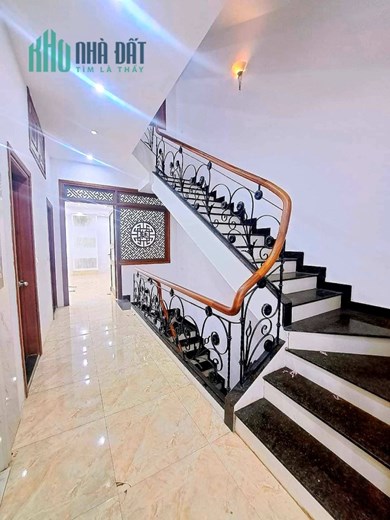 ⚜️ Bán Tòa Nhà Văn Phòng Mặt Phố Âu Cơ, Tây Hồ, 130m2 , 7T MT 6m, Chỉ 52 Tỷ ⚜️
