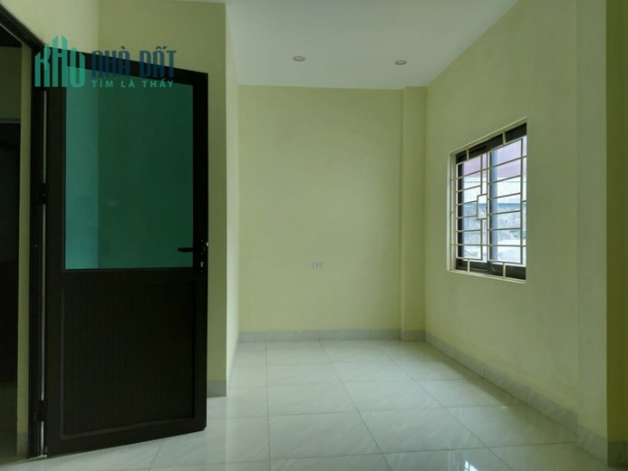 BÁN NHÀ TRONG NGÕ GIÁP BÁT, 40M2 GIÁ CHỈ 3.7 TỶ