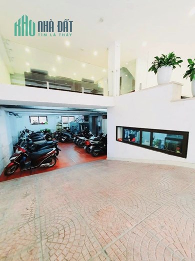 ⚜️ Bán Tòa CCMN Hoàng Quốc ViệTt Cầu Giấy, Ô TÔ Tránh, 125m2, 9T, MT 8.7m, 30 Phòng KK, Chỉ 47 Tỷ ⚜️