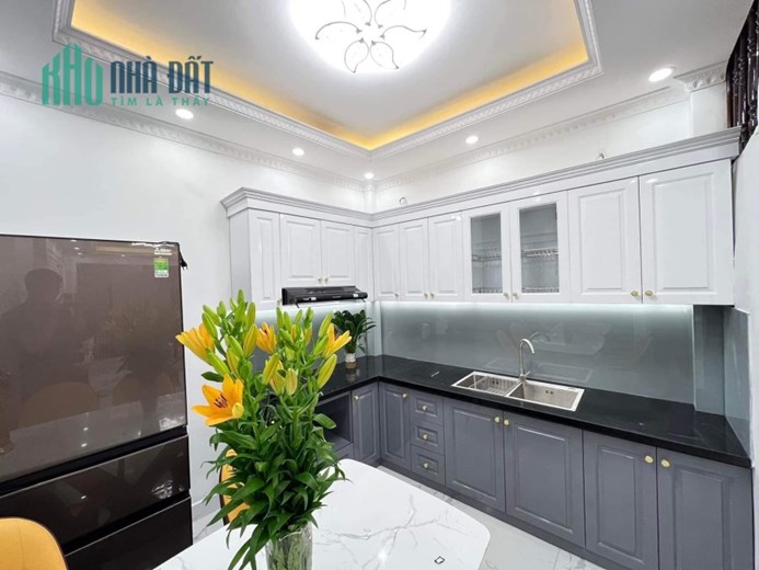 Bán nhà đẹp long lanh, xách va ly ở ngay - Đường Láng - Đống Đa chỉ 5.2 tỷ