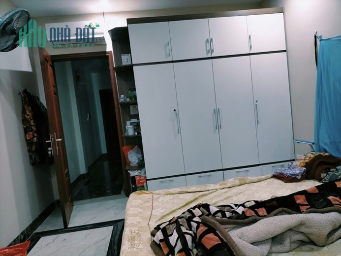 Bán ngôi nhà 68m2 phố Nghi Tàm, Tây Hồ Gara Ô tô 7 chỗ Kinh doanh tốt 3.5 Tỷ