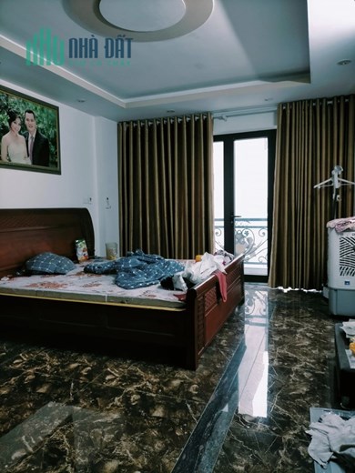 Bán ngôi nhà 68m2 phố Nghi Tàm, Tây Hồ Gara Ô tô 7 chỗ Kinh doanh tốt 3.5 Tỷ